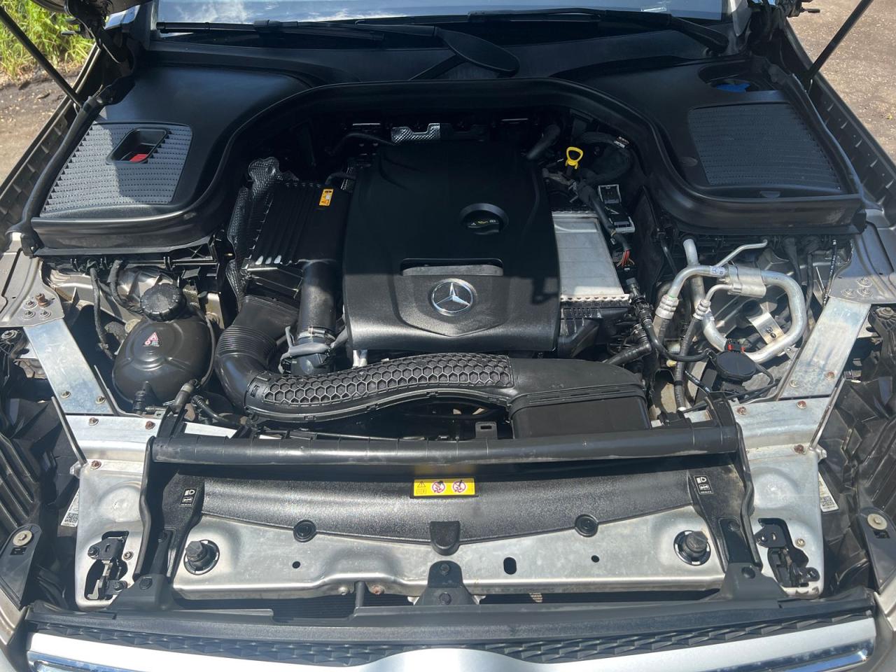 2019 Mercedes-Benz GLC-Class GLC300 4MATIC - Photo #9