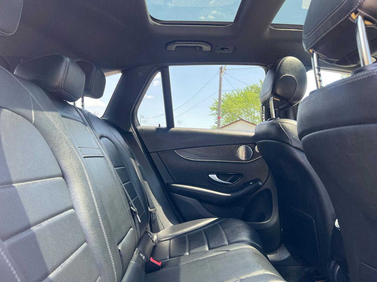 2019 Mercedes-Benz GLC-Class GLC300 4MATIC - Photo #12