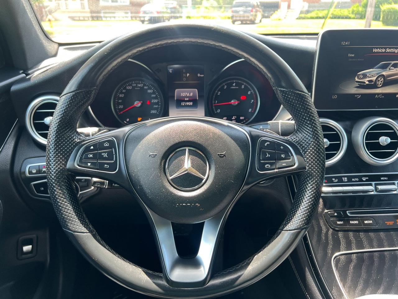 2019 Mercedes-Benz GLC-Class GLC300 4MATIC - Photo #19