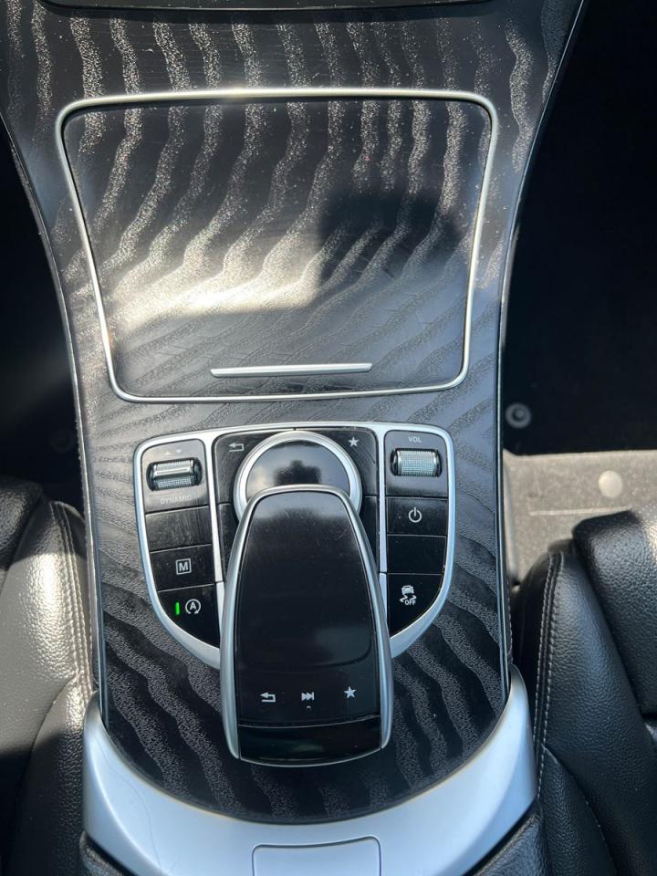 2019 Mercedes-Benz GLC-Class GLC300 4MATIC - Photo #24