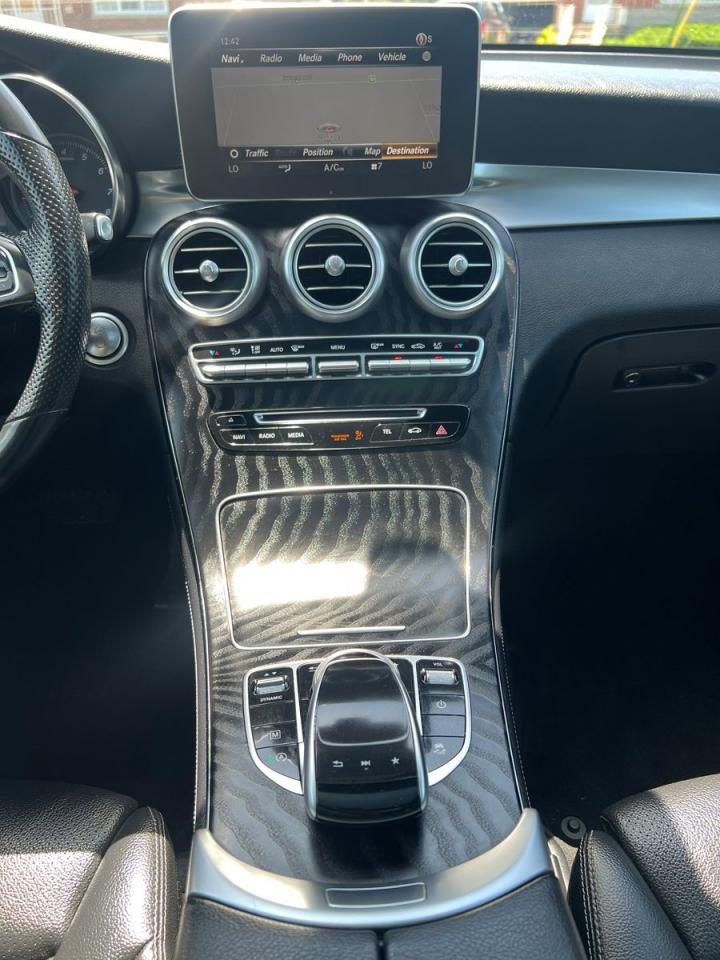 2019 Mercedes-Benz GLC-Class GLC300 4MATIC - Photo #25