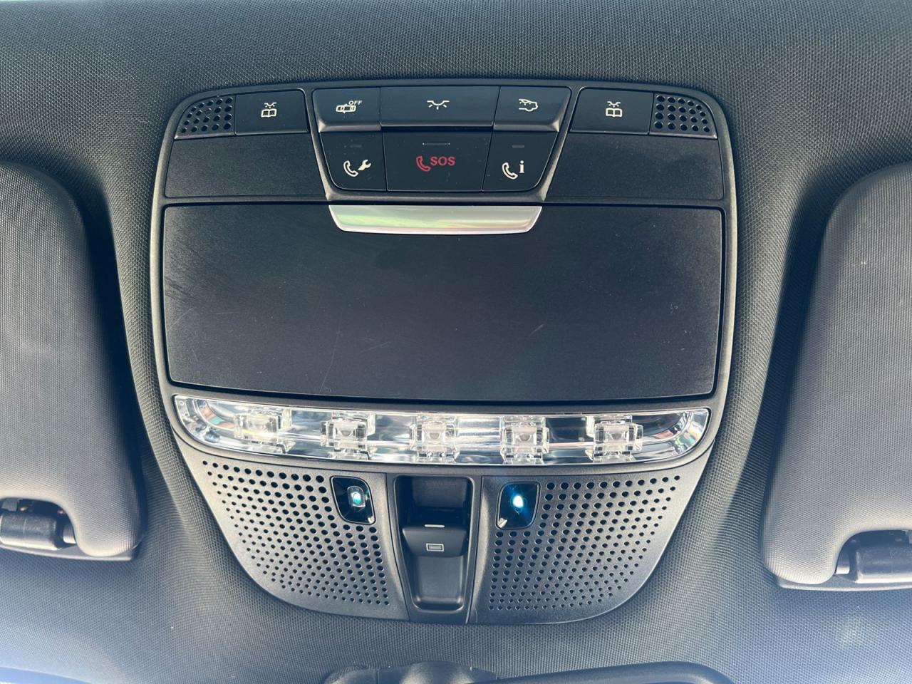 2019 Mercedes-Benz GLC-Class GLC300 4MATIC - Photo #29