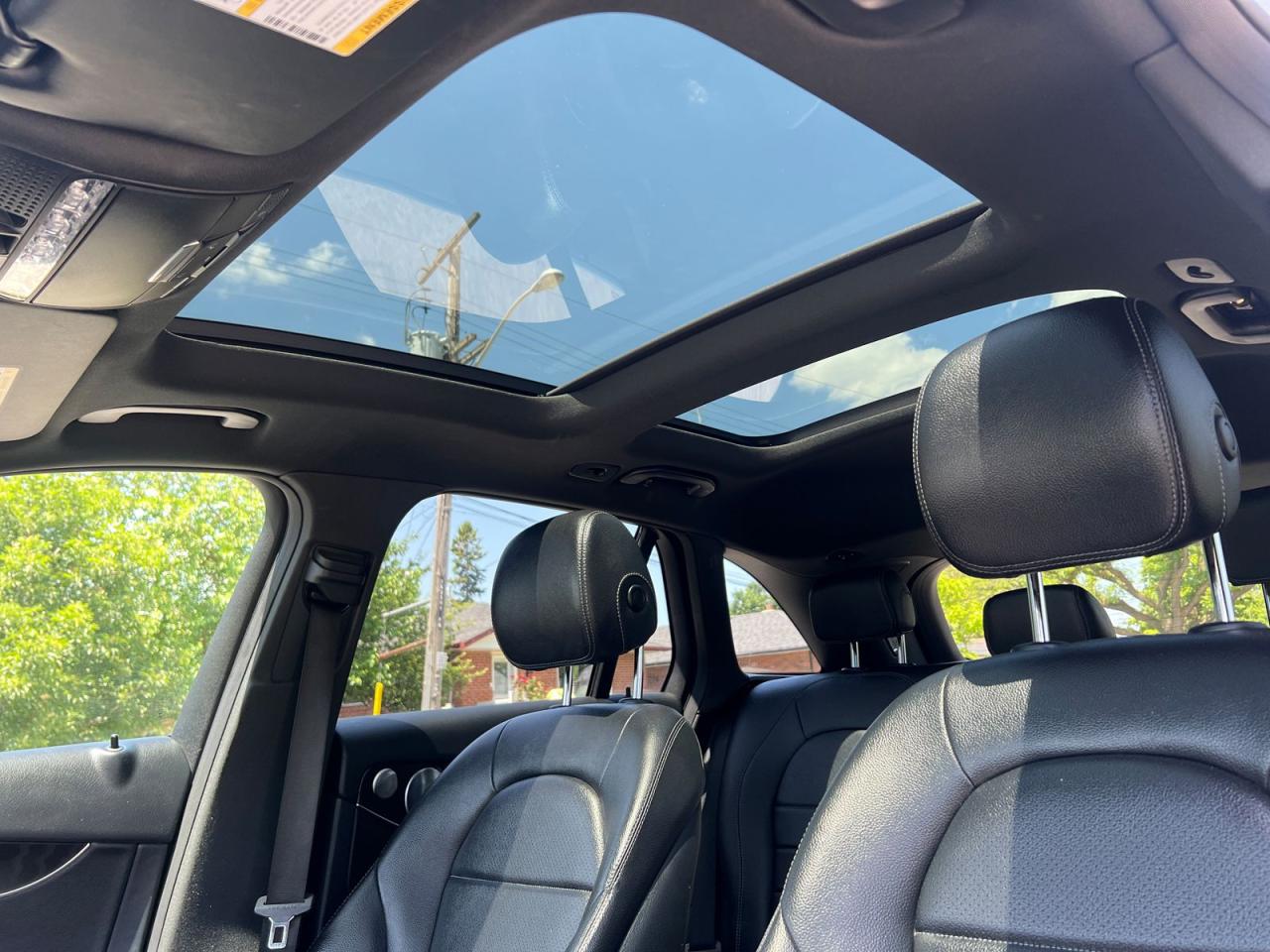 2019 Mercedes-Benz GLC-Class GLC300 4MATIC - Photo #30