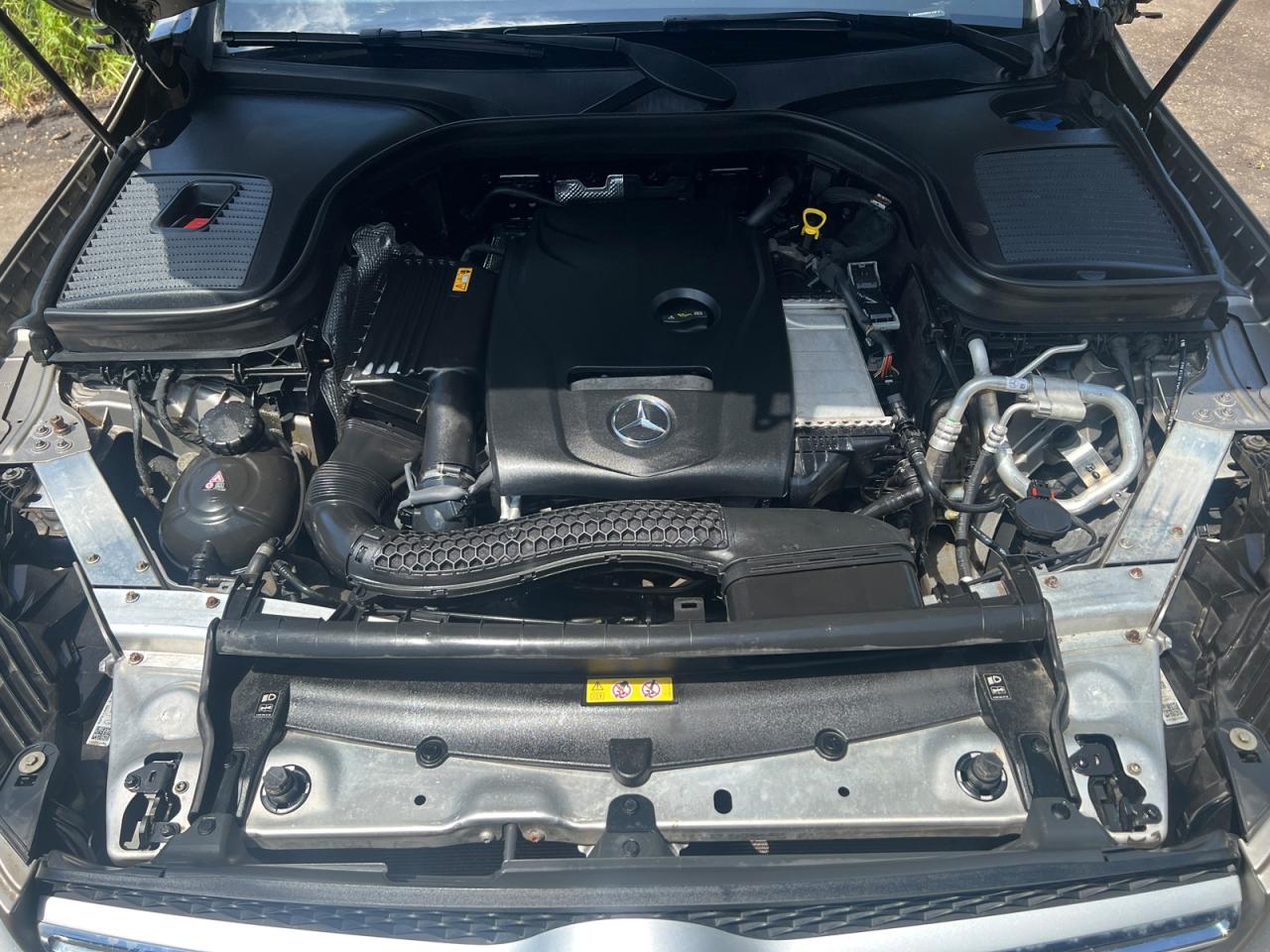 2019 Mercedes-Benz GLC-Class GLC300 4MATIC - Photo #9