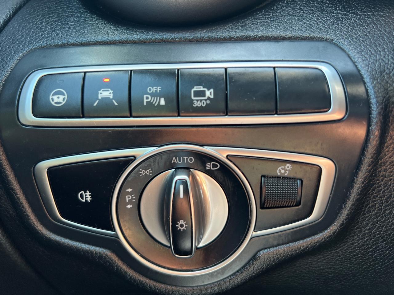 2019 Mercedes-Benz GLC-Class GLC300 4MATIC - Photo #27