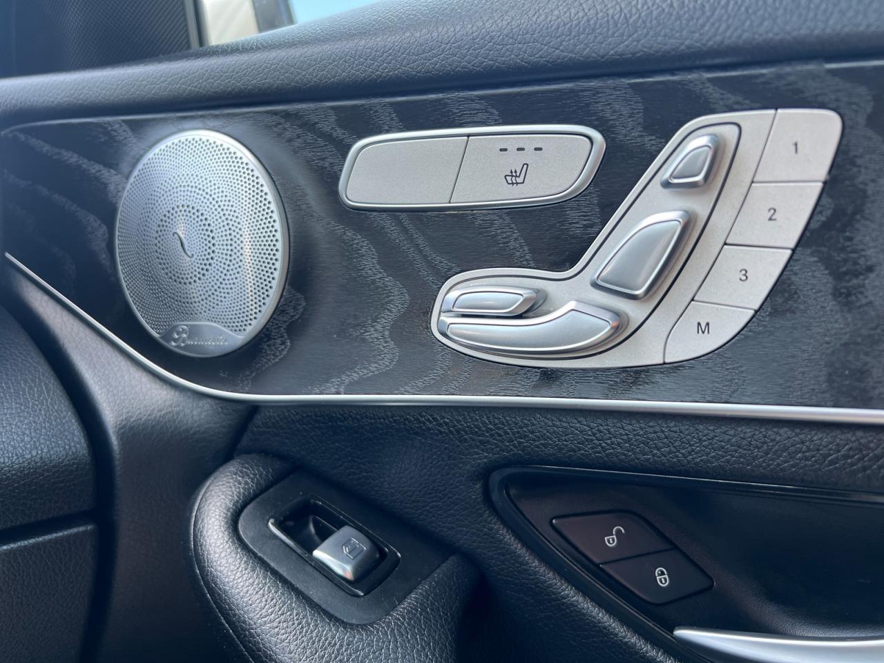 2019 Mercedes-Benz GLC-Class GLC300 4MATIC - Photo #28
