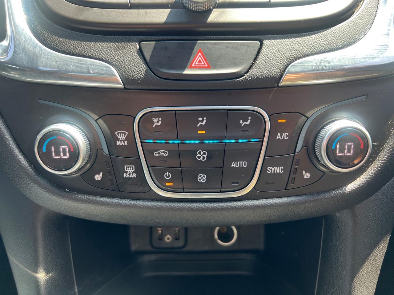 2018 Chevrolet Equinox LT w/3LT - Photo #15