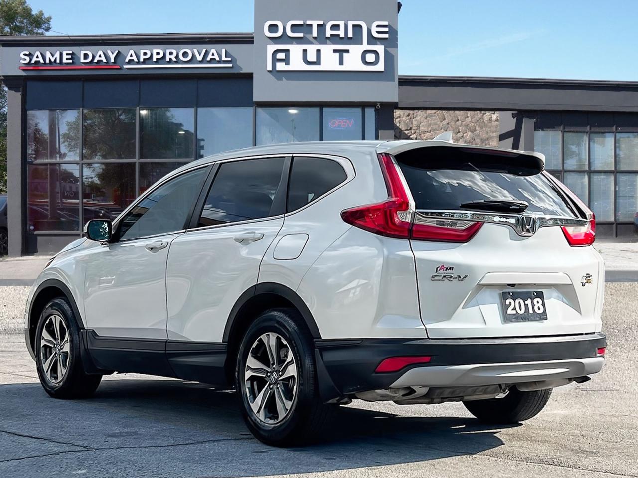 2018 Honda CR-V LX - Photo #4