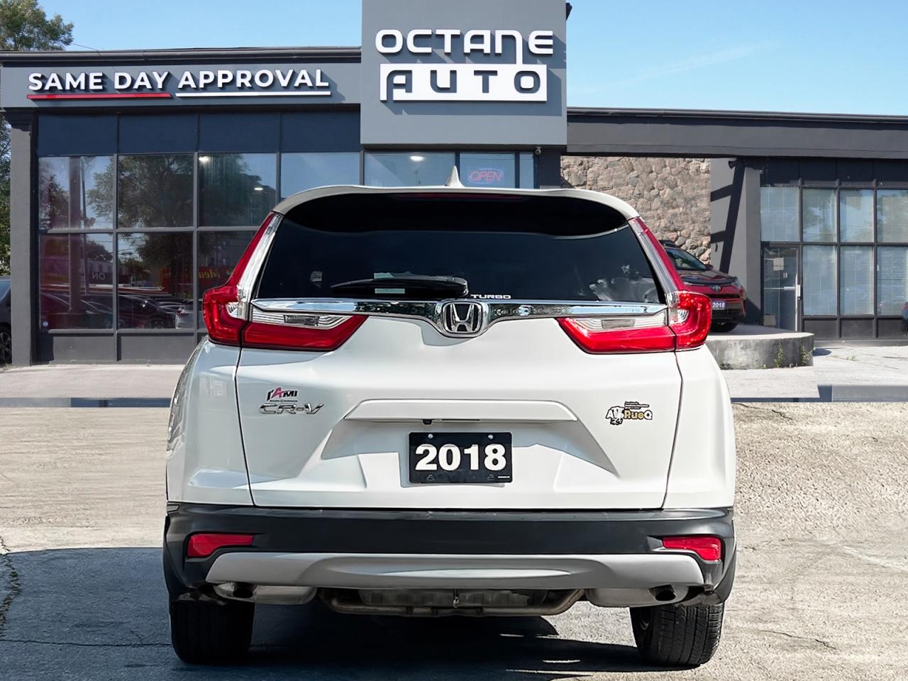 2018 Honda CR-V LX Photo4