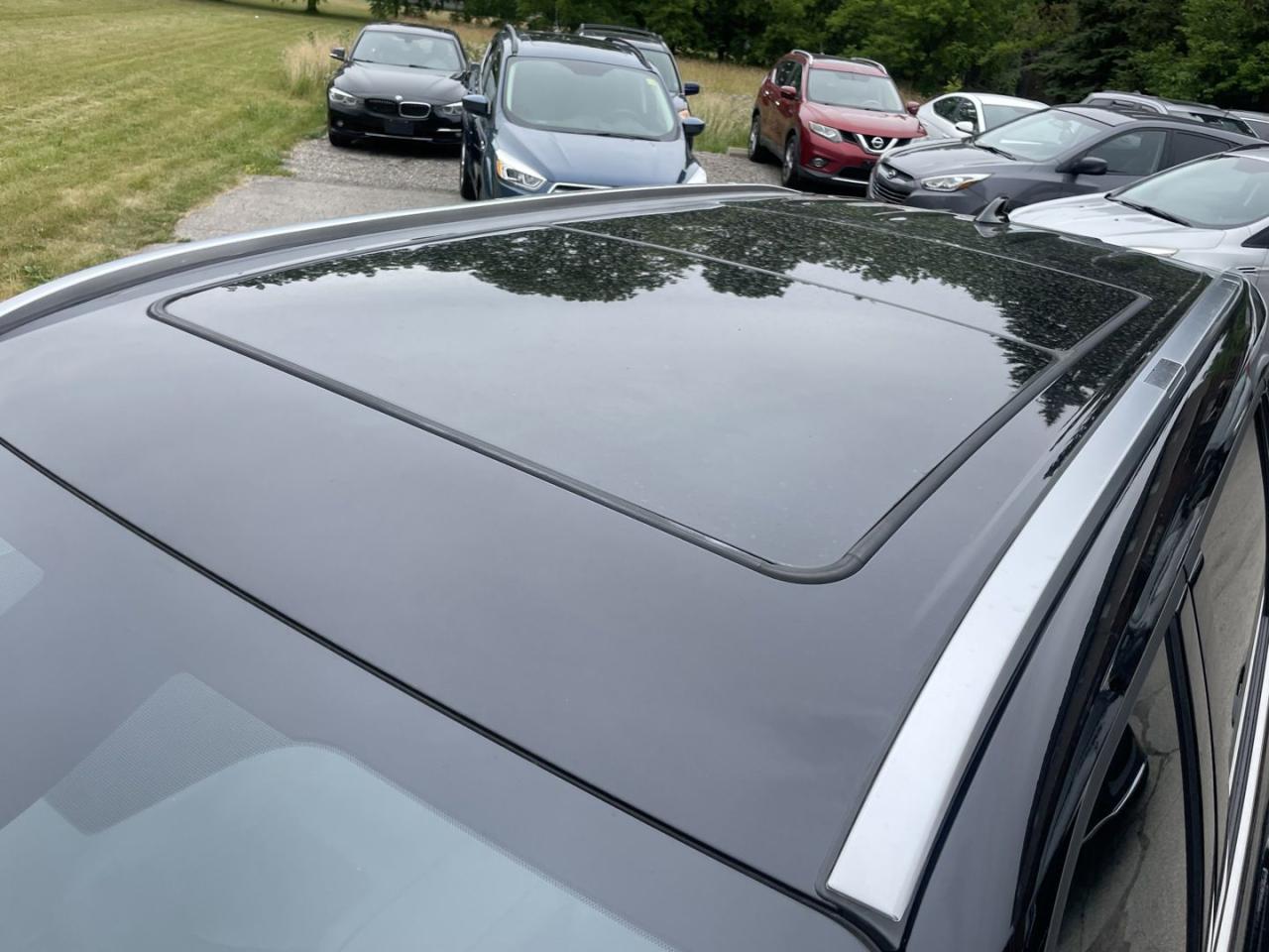 2023 Toyota Highlander HYBRID Limited AWD - Photo #9