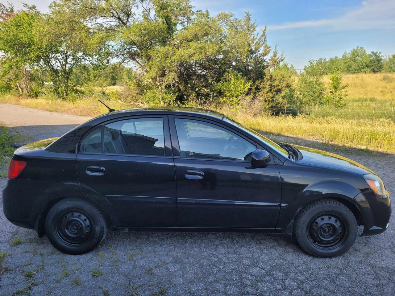 2010 Kia Rio EX Photo19