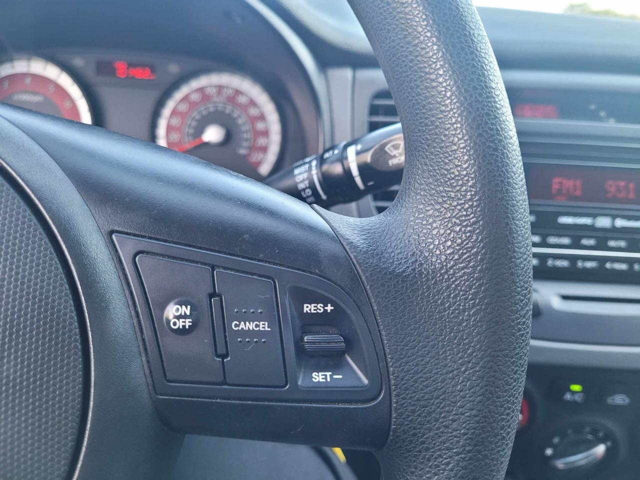 2010 Kia Rio EX Photo32