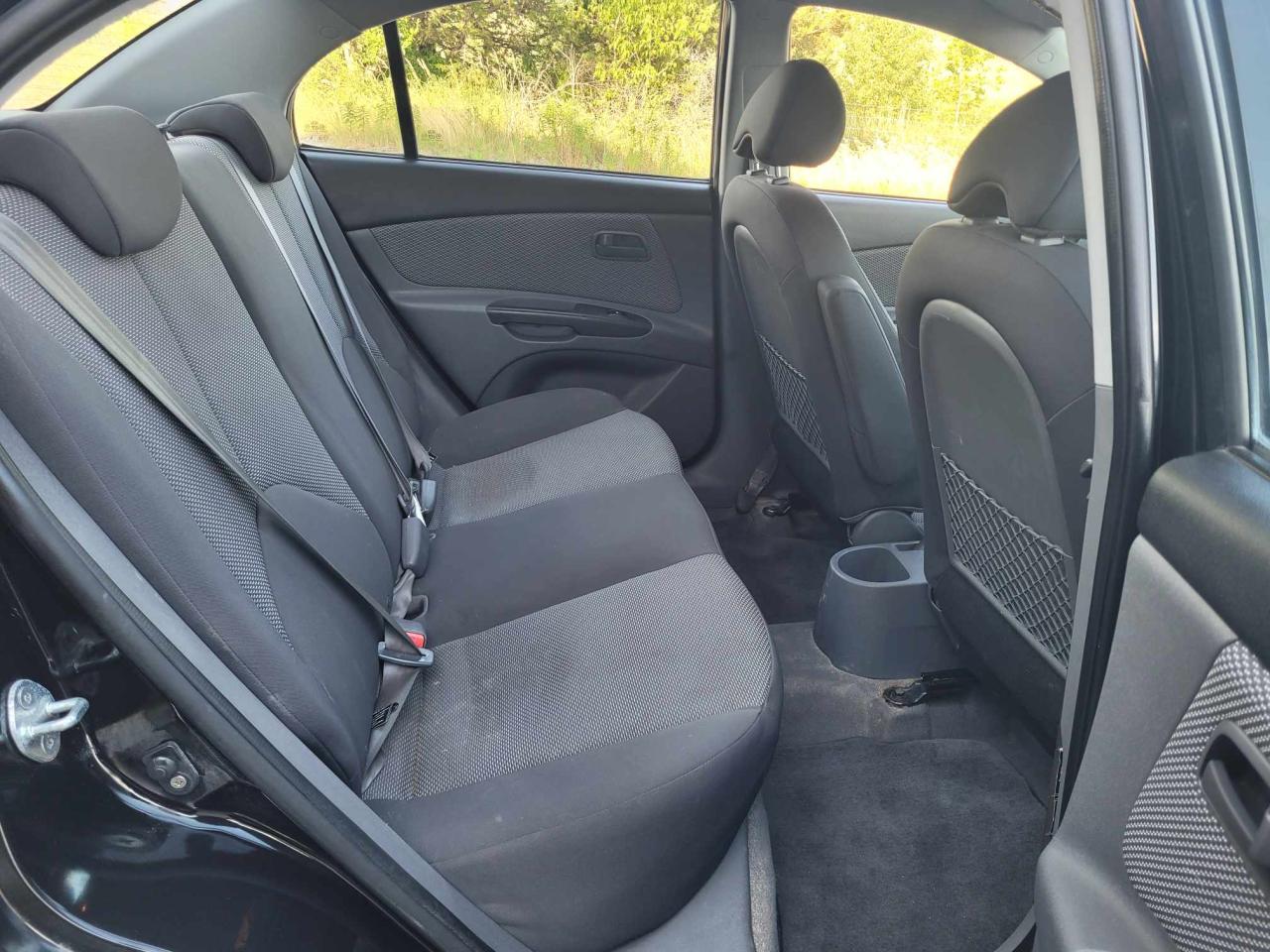 2010 Kia Rio EX Photo23
