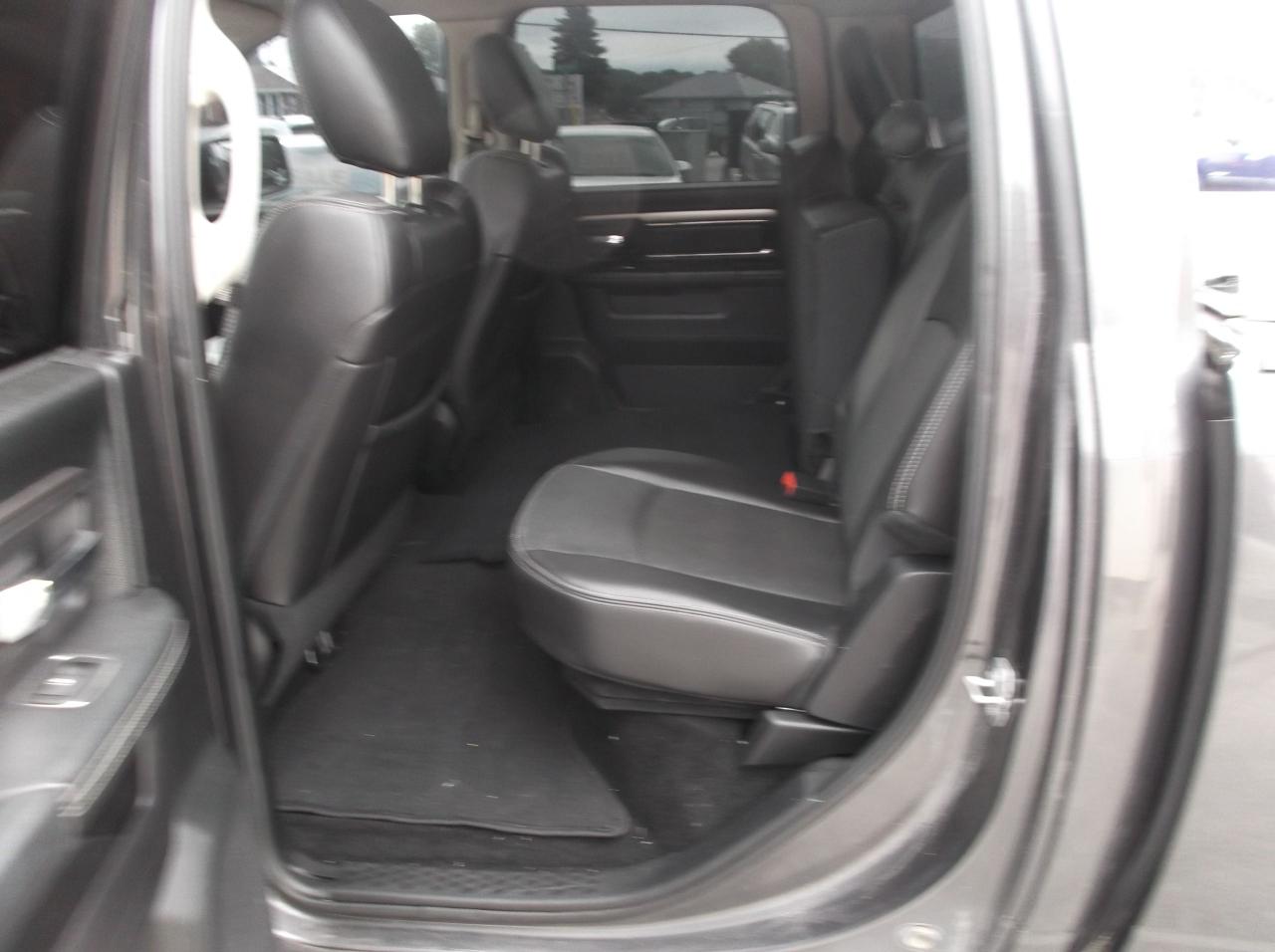 2016 RAM 1500 4X4 4 DOOR SPORT - Photo #7