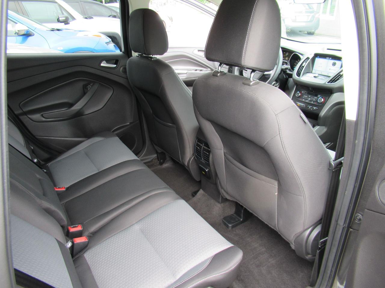 2017 Ford Escape SE - Photo #9