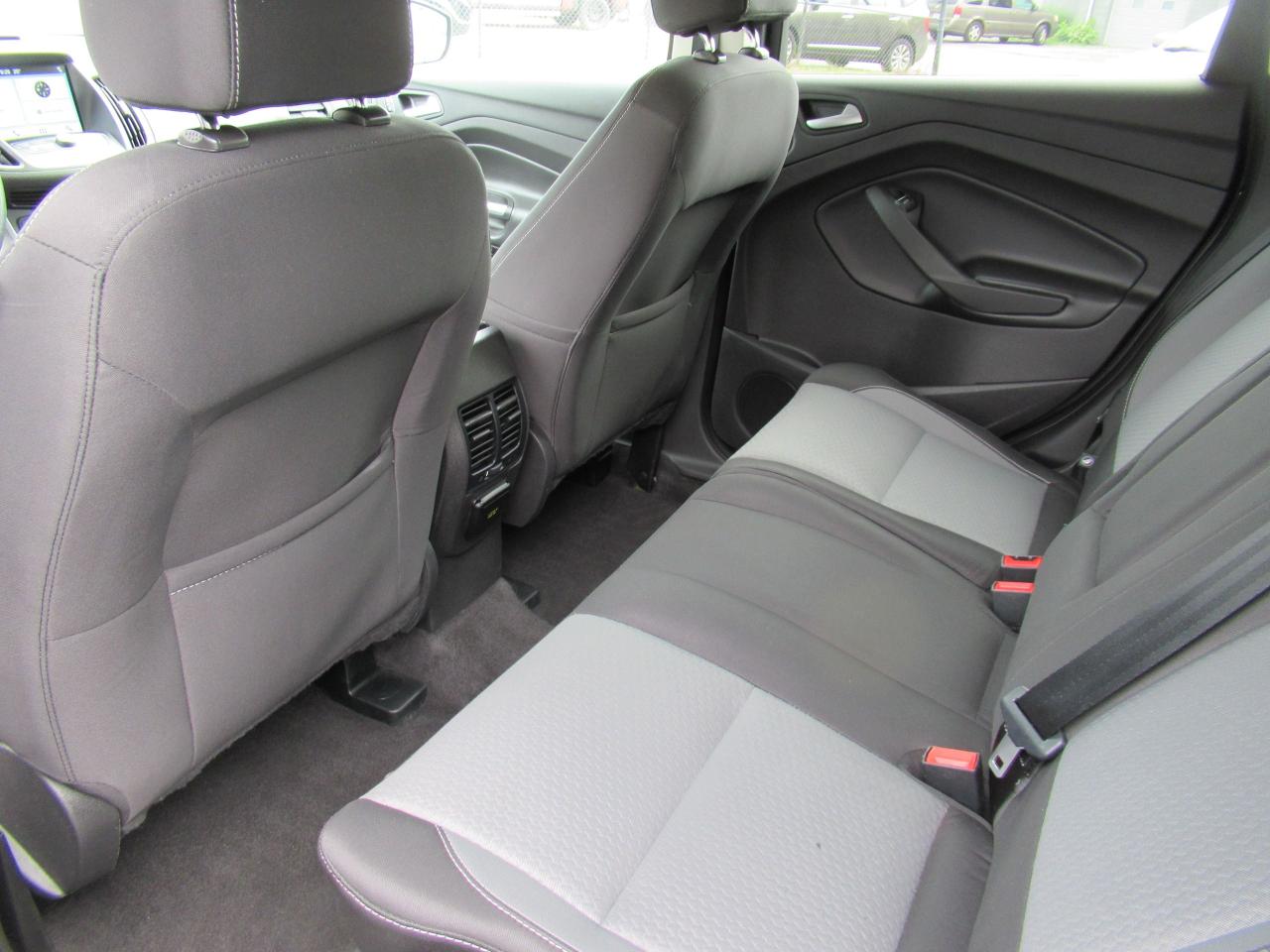 2017 Ford Escape SE - Photo #7