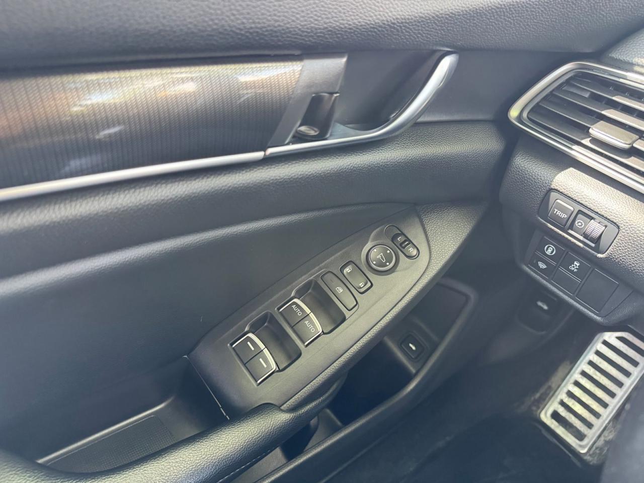 2018 Honda Accord Sport CVT - Photo #14