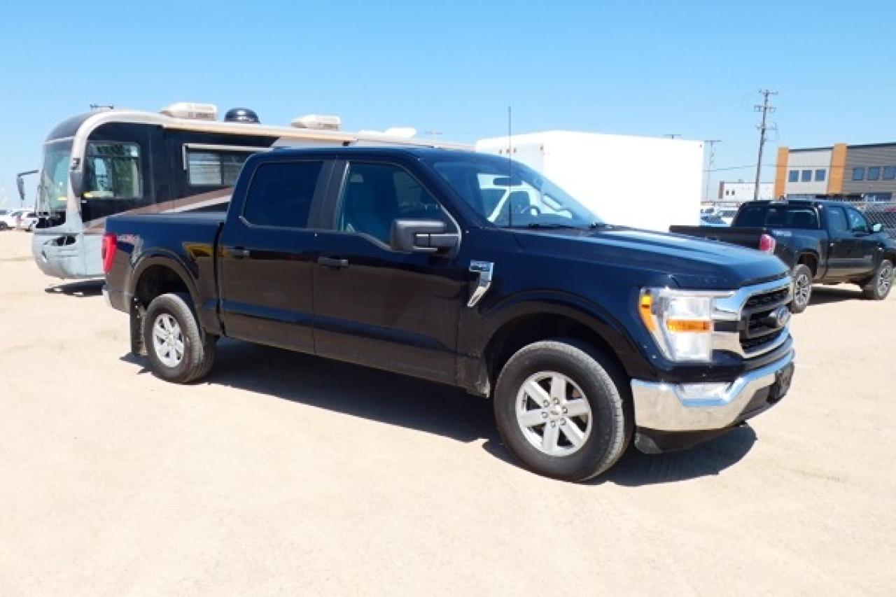 2022 Ford F-150 XLT ecoboost 4WD SuperCrew w/cloth seats, NAV, BUC - Photo #4