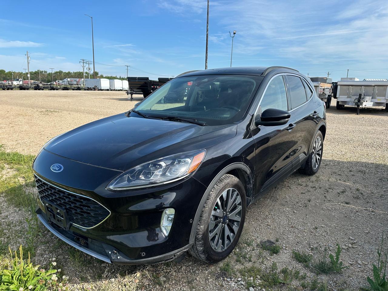 Used 2020 Ford Escape Titanium Hybrid for sale in Elie, MB
