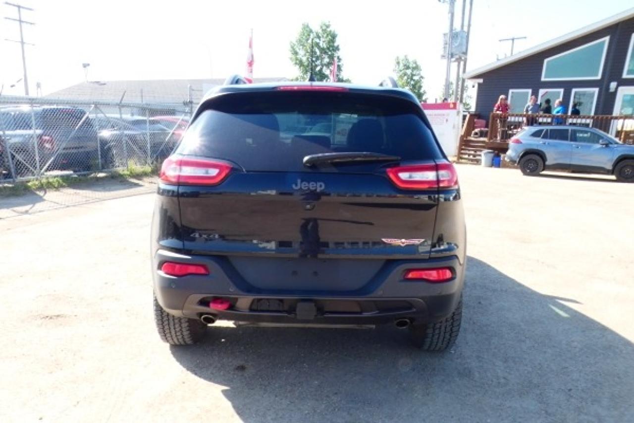 2018 Jeep Cherokee Trailhawk Leather Plus w/H&C L, pano S/R, NAv, BUC - Photo #7
