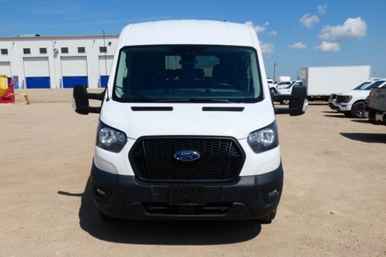 2023 Ford Transit T-350 Med Roof AWD 12 pass. van w/cloth seats - Photo #3