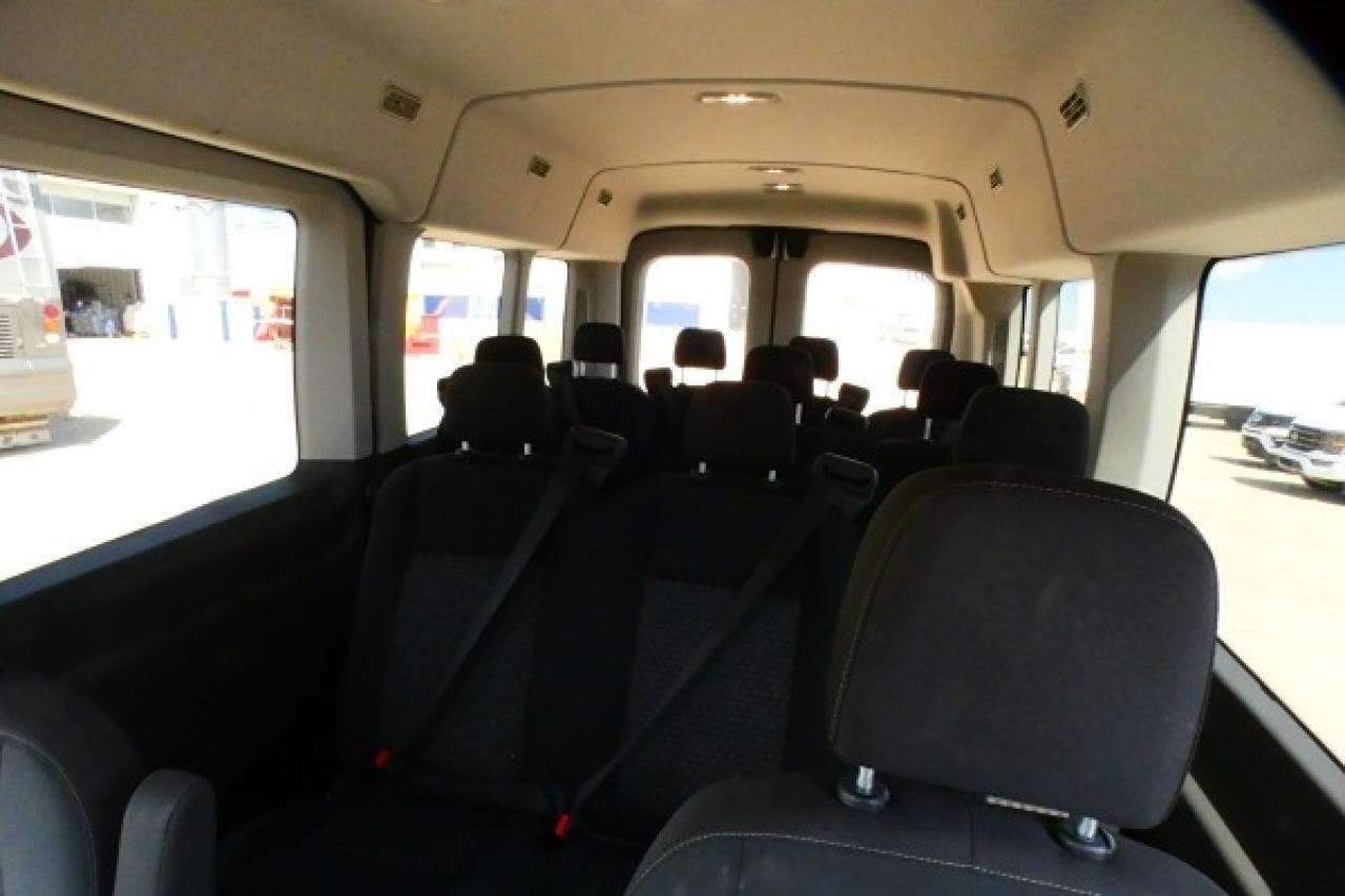 2023 Ford Transit T-350 Med Roof AWD 12 pass. van w/cloth seats - Photo #11