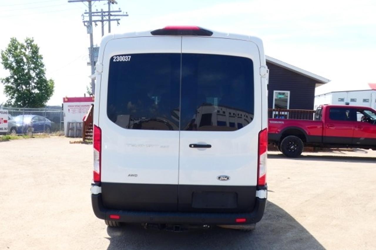 2023 Ford Transit T-350 Med Roof AWD 12 pass. van w/cloth seats - Photo #7