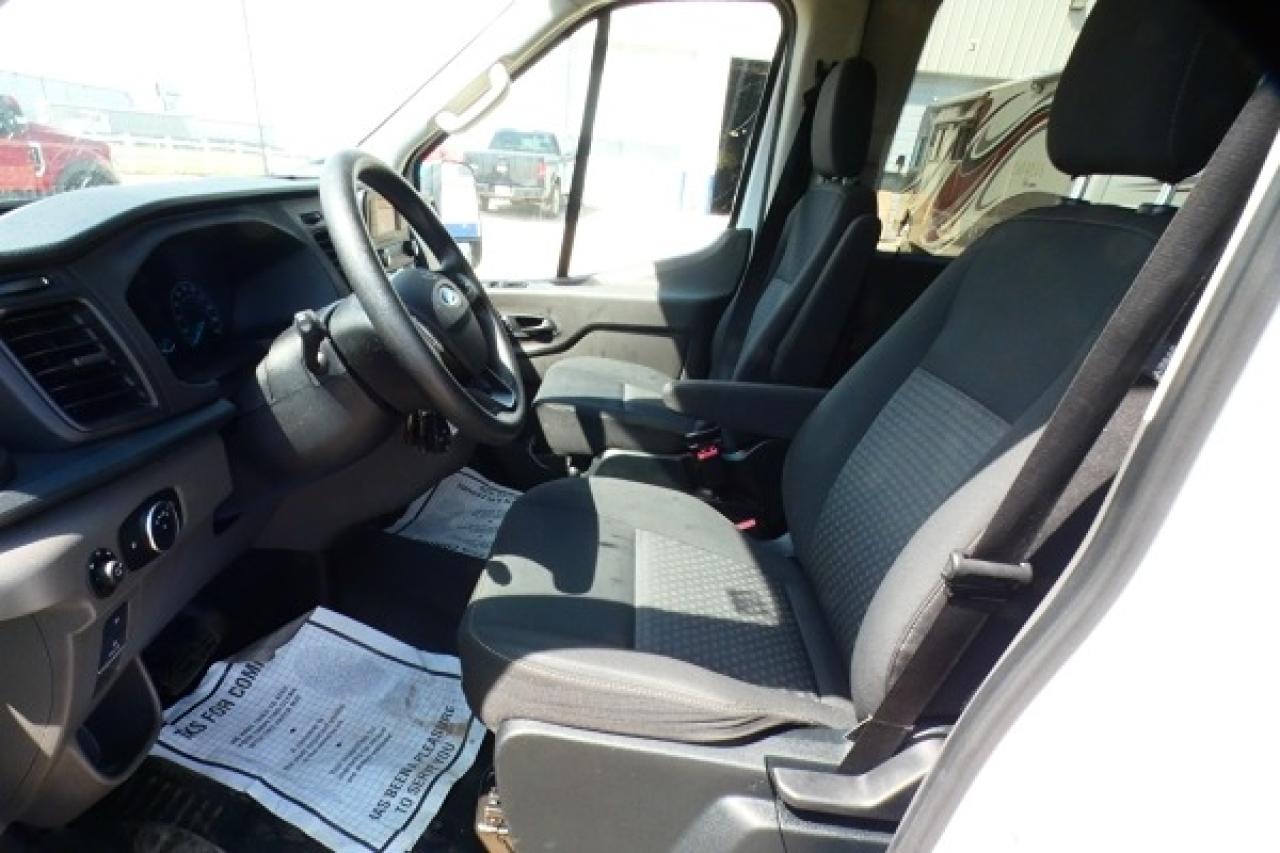 2023 Ford Transit T-350 Med Roof AWD 12 pass. van w/cloth seats - Photo #12