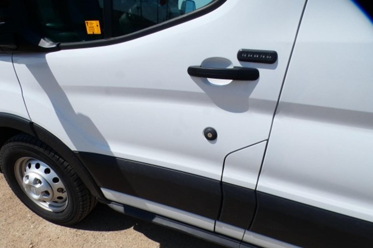 2023 Ford Transit T-350 Med Roof AWD 12 pass. van w/cloth seats - Photo #22