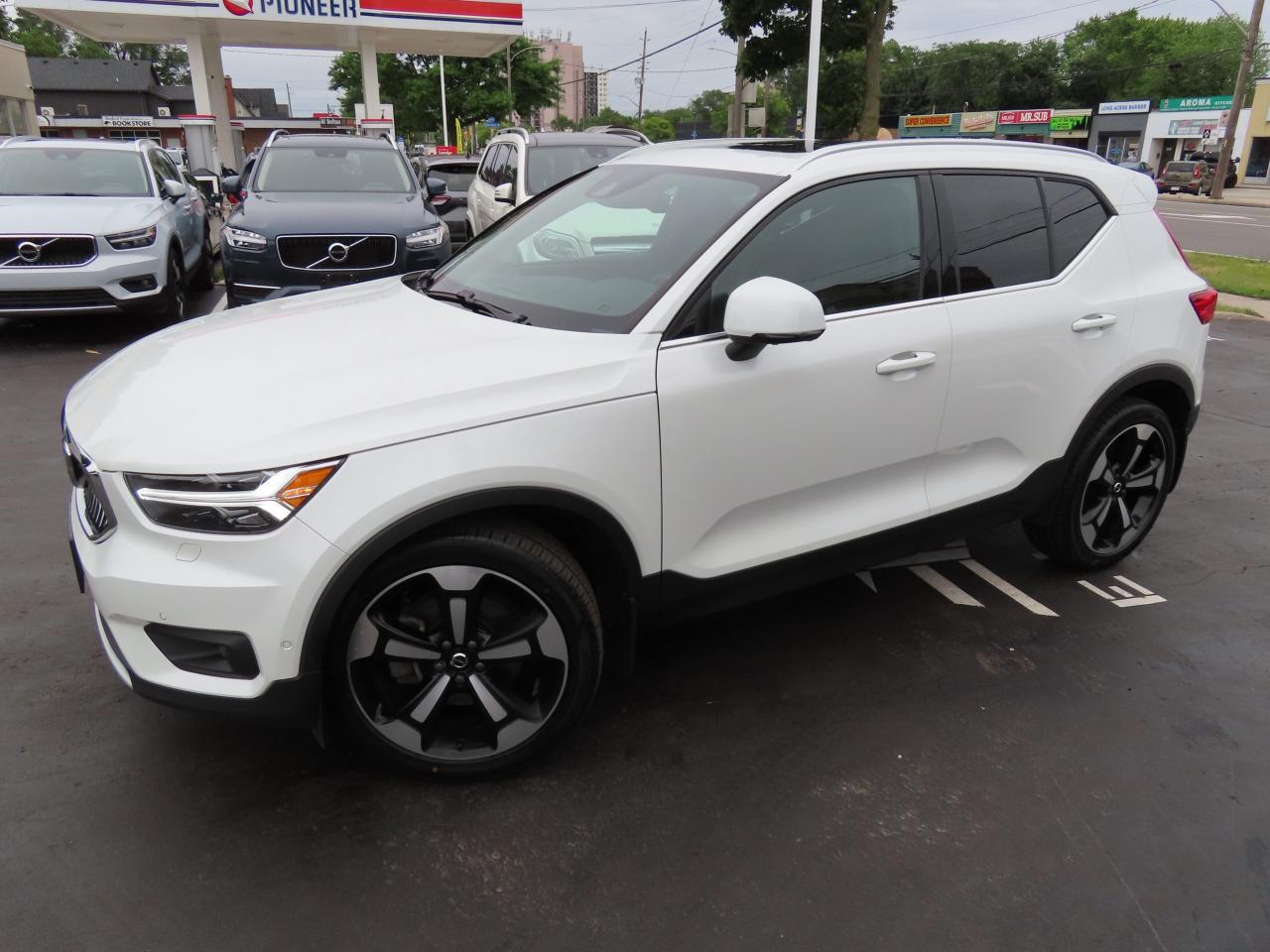 2021 Volvo XC40 T5 AWD INSCRIPTION PKG - LEATHER - SUNROOF ! Photo