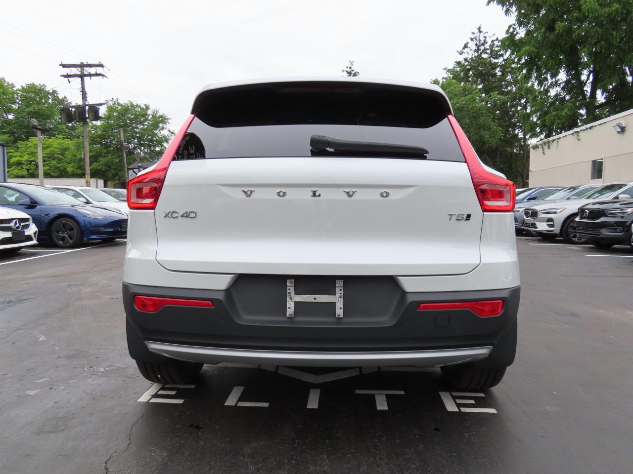 2021 Volvo XC40 T5 AWD INSCRIPTION PKG - LEATHER - SUNROOF ! Photo
