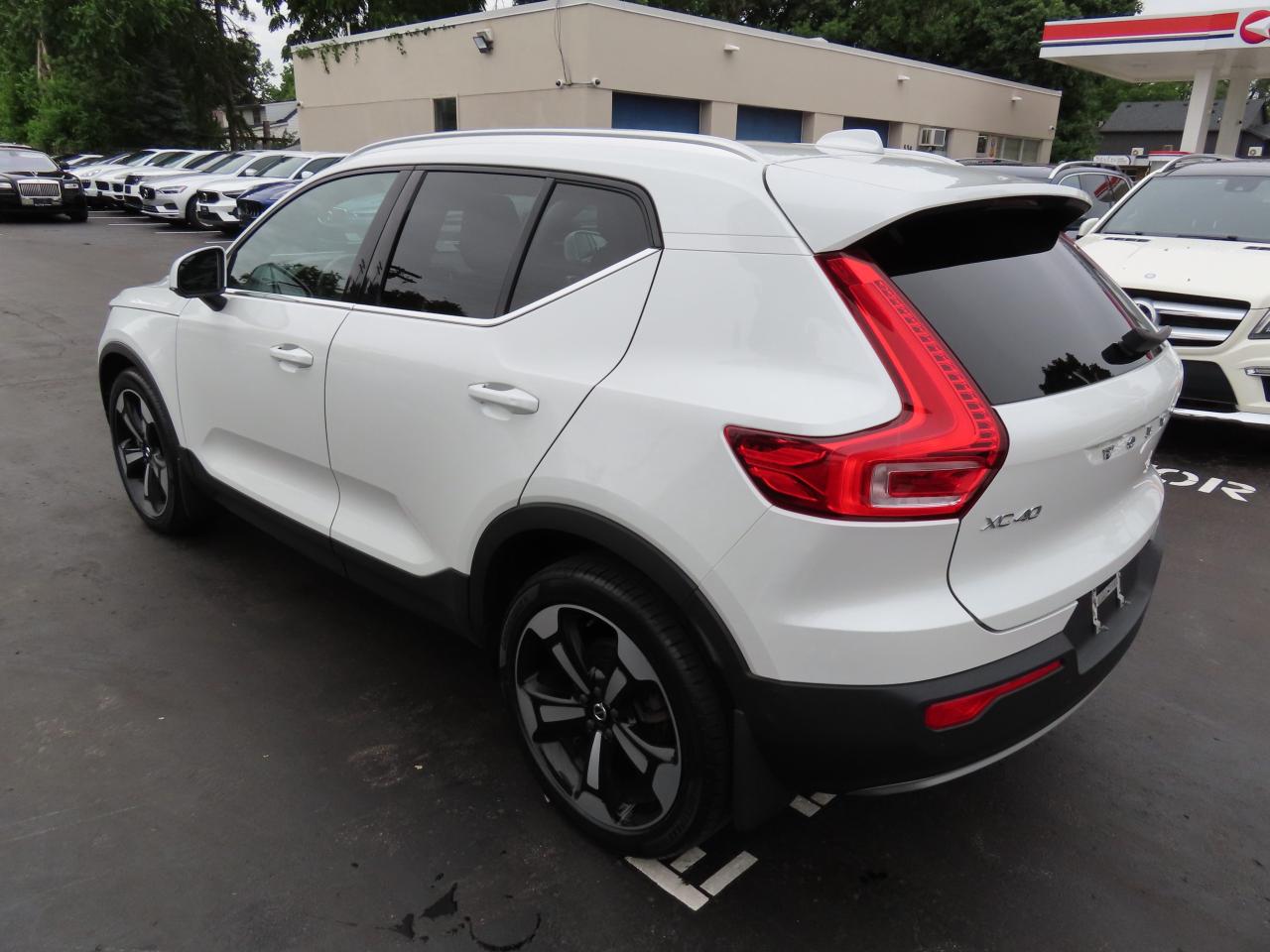 2021 Volvo XC40 T5 AWD INSCRIPTION PKG - LEATHER - SUNROOF ! Photo