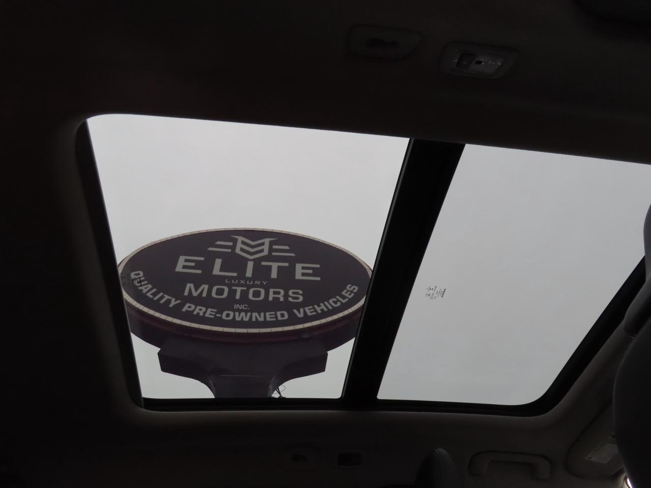 2021 Volvo XC40 T5 AWD INSCRIPTION PKG - LEATHER - SUNROOF ! Photo