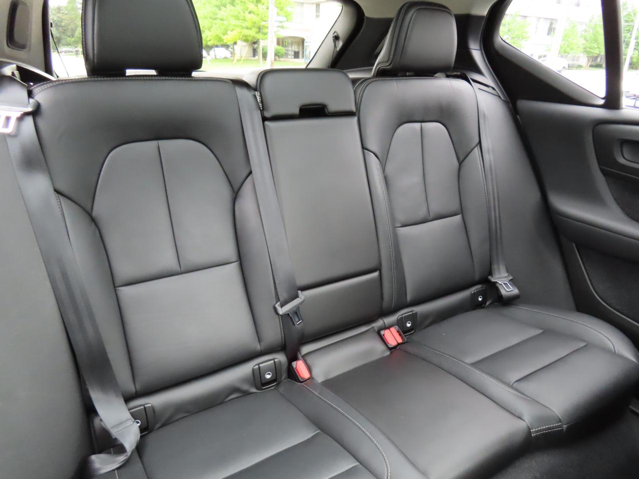 2021 Volvo XC40 T5 AWD INSCRIPTION PKG - LEATHER - SUNROOF ! Photo