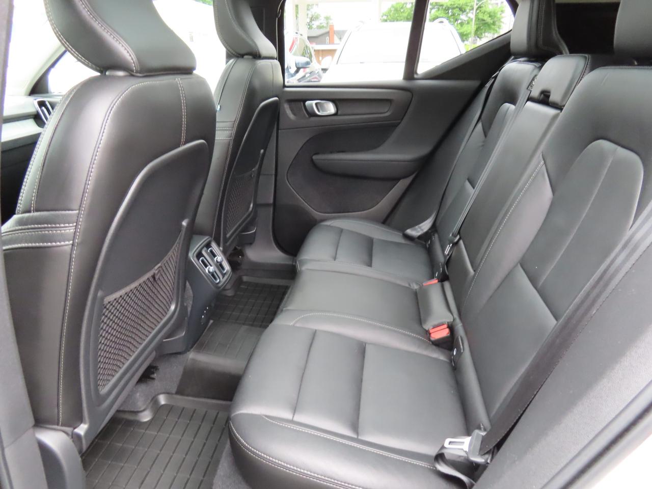 2021 Volvo XC40 T5 AWD INSCRIPTION PKG - LEATHER - SUNROOF ! Photo