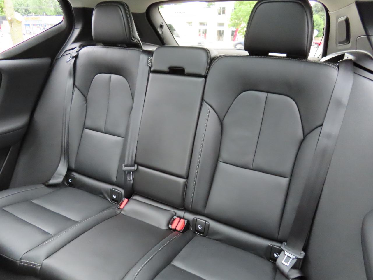 2021 Volvo XC40 T5 AWD INSCRIPTION PKG - LEATHER - SUNROOF ! Photo