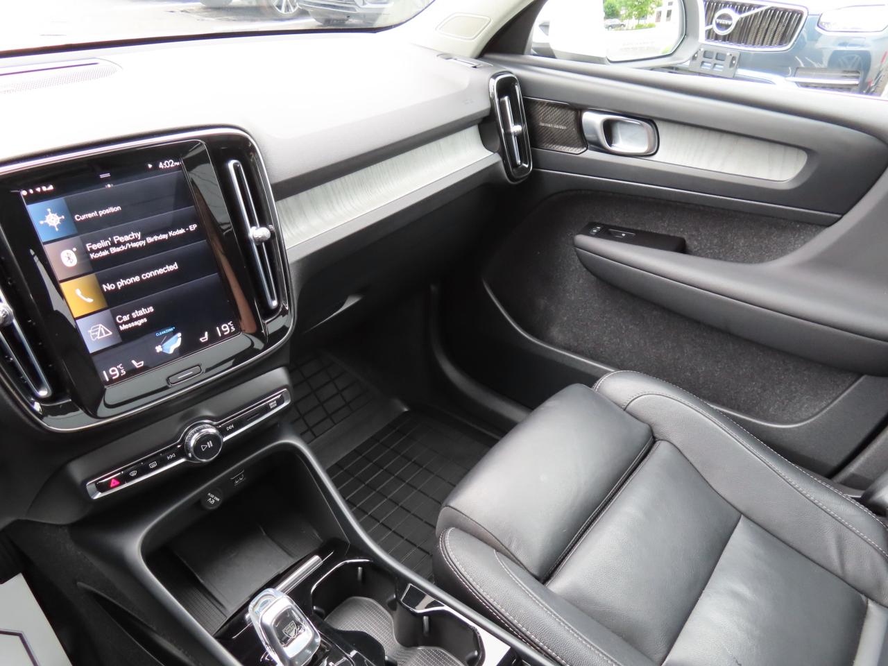 2021 Volvo XC40 T5 AWD INSCRIPTION PKG - LEATHER - SUNROOF ! Photo