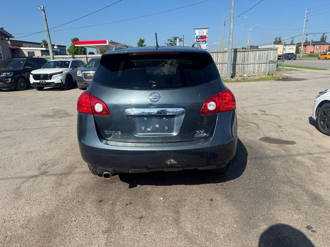 2012 Nissan Rogue SV, ALLOYS, 4 CYLINDER, AUTO, CERTIFIED - Photo #4