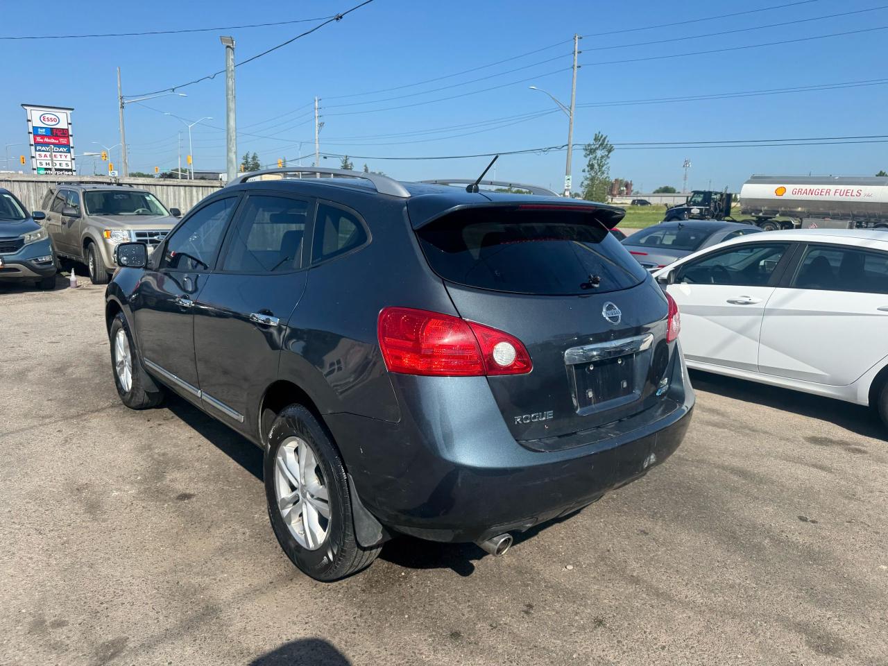 2012 Nissan Rogue SV, ALLOYS, 4 CYLINDER, AUTO, CERTIFIED - Photo #3