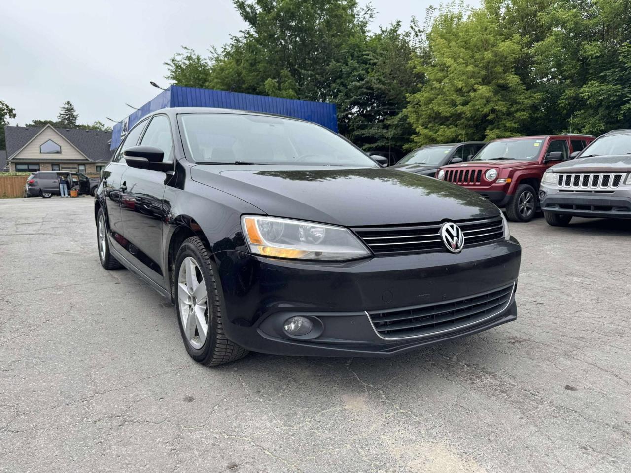 Used 2012 Volkswagen Jetta 4dr 2.0T TDI Man Comfortline for sale in Cobourg, ON