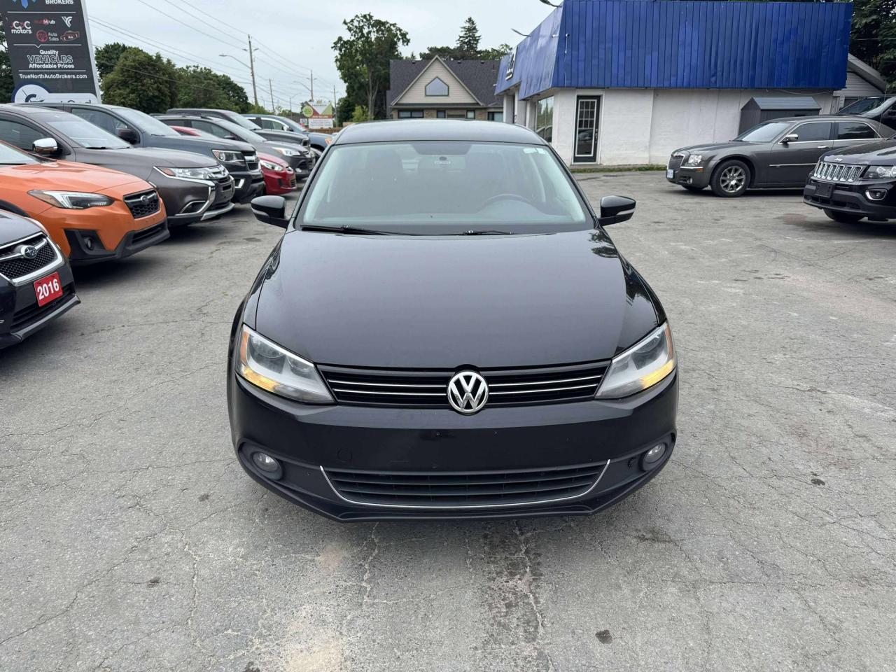 2012 Volkswagen Jetta 4dr 2.0T TDI Man Comfortline - Photo #2