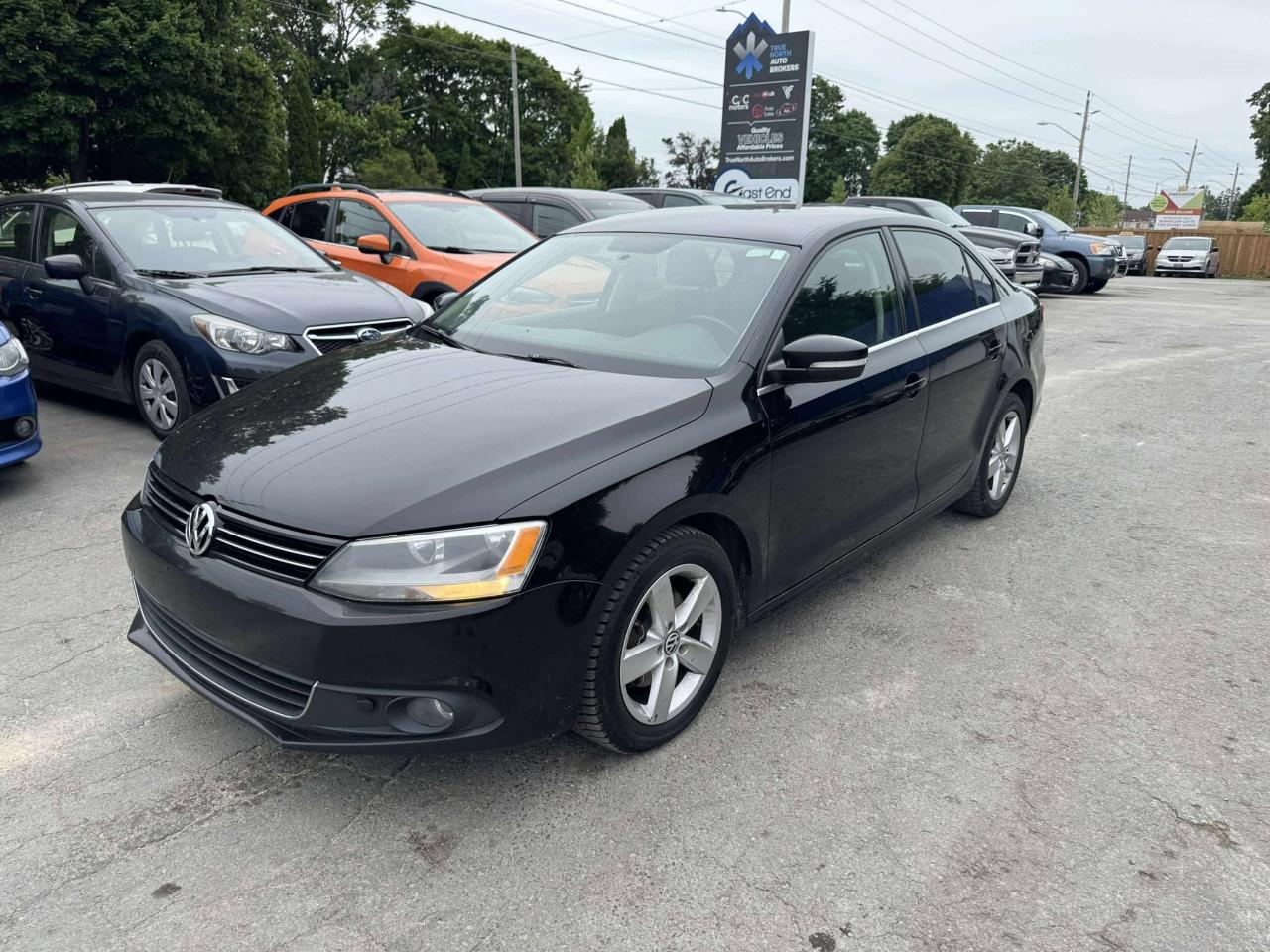2012 Volkswagen Jetta 4dr 2.0T TDI Man Comfortline - Photo #3