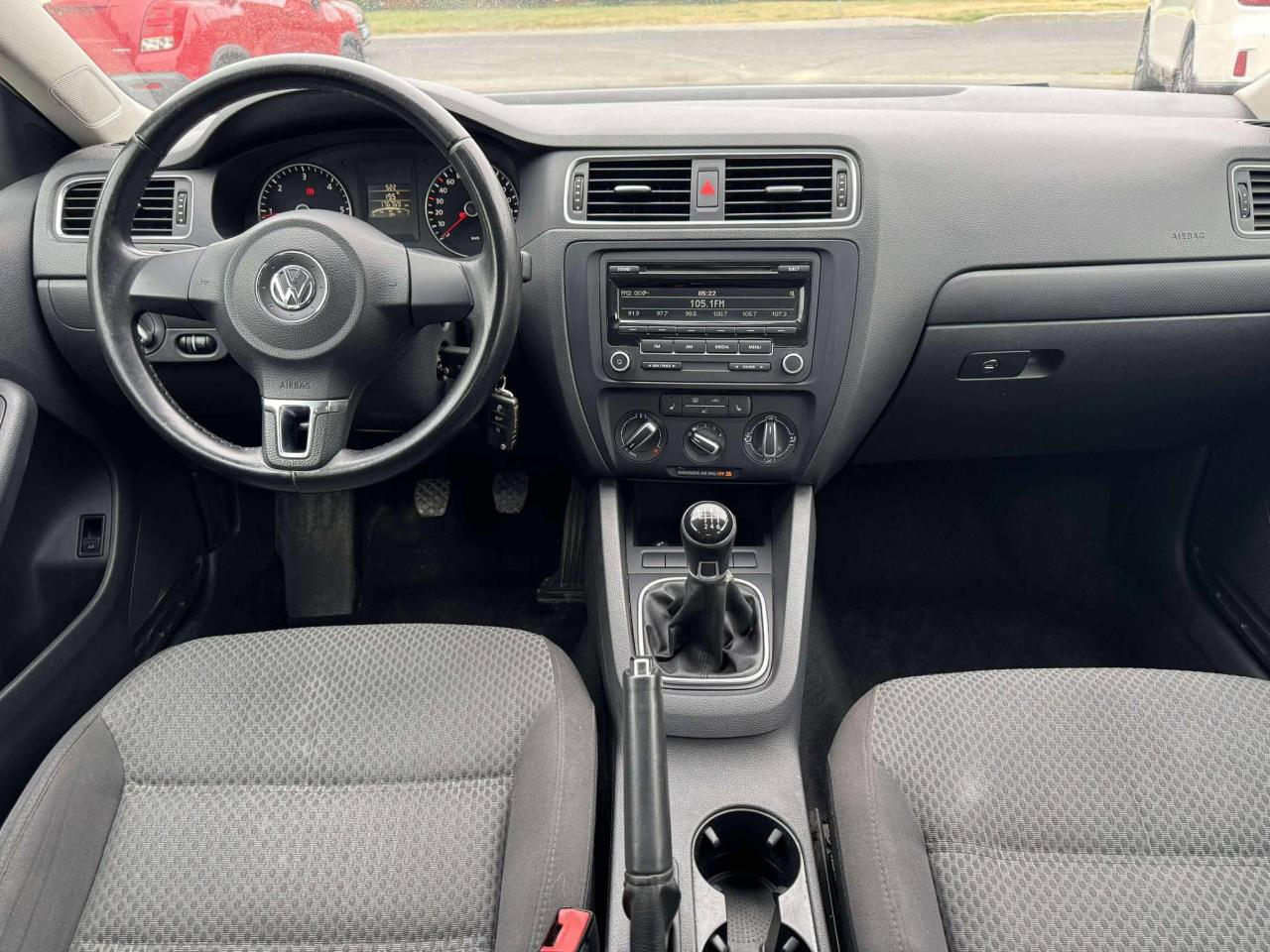 2012 Volkswagen Jetta 4dr 2.0T TDI Man Comfortline - Photo #15