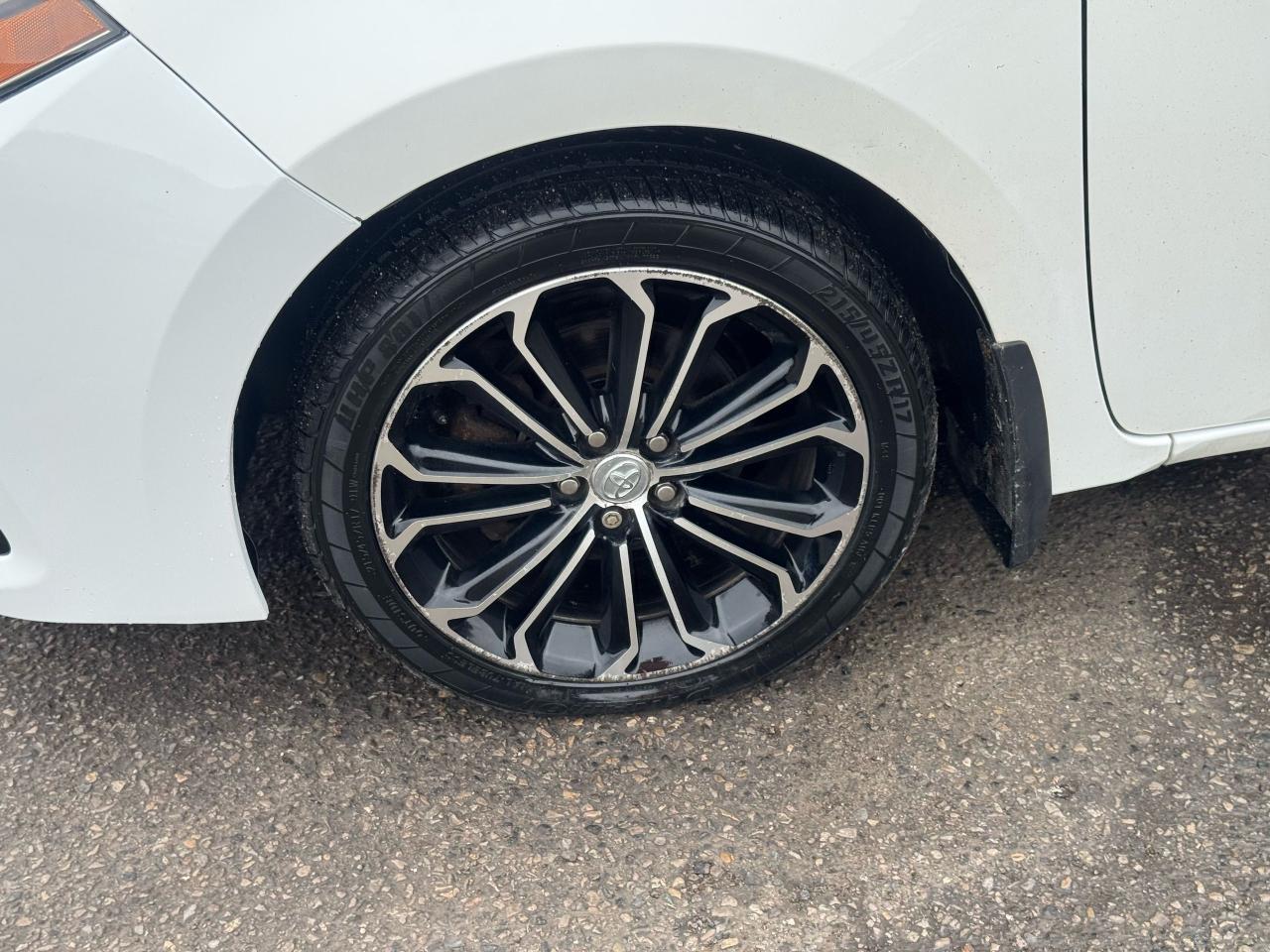 2015 Toyota Corolla S, MANUAL, ONLY 130KMS, LOADED, RELIABLE, CERT - Photo #9