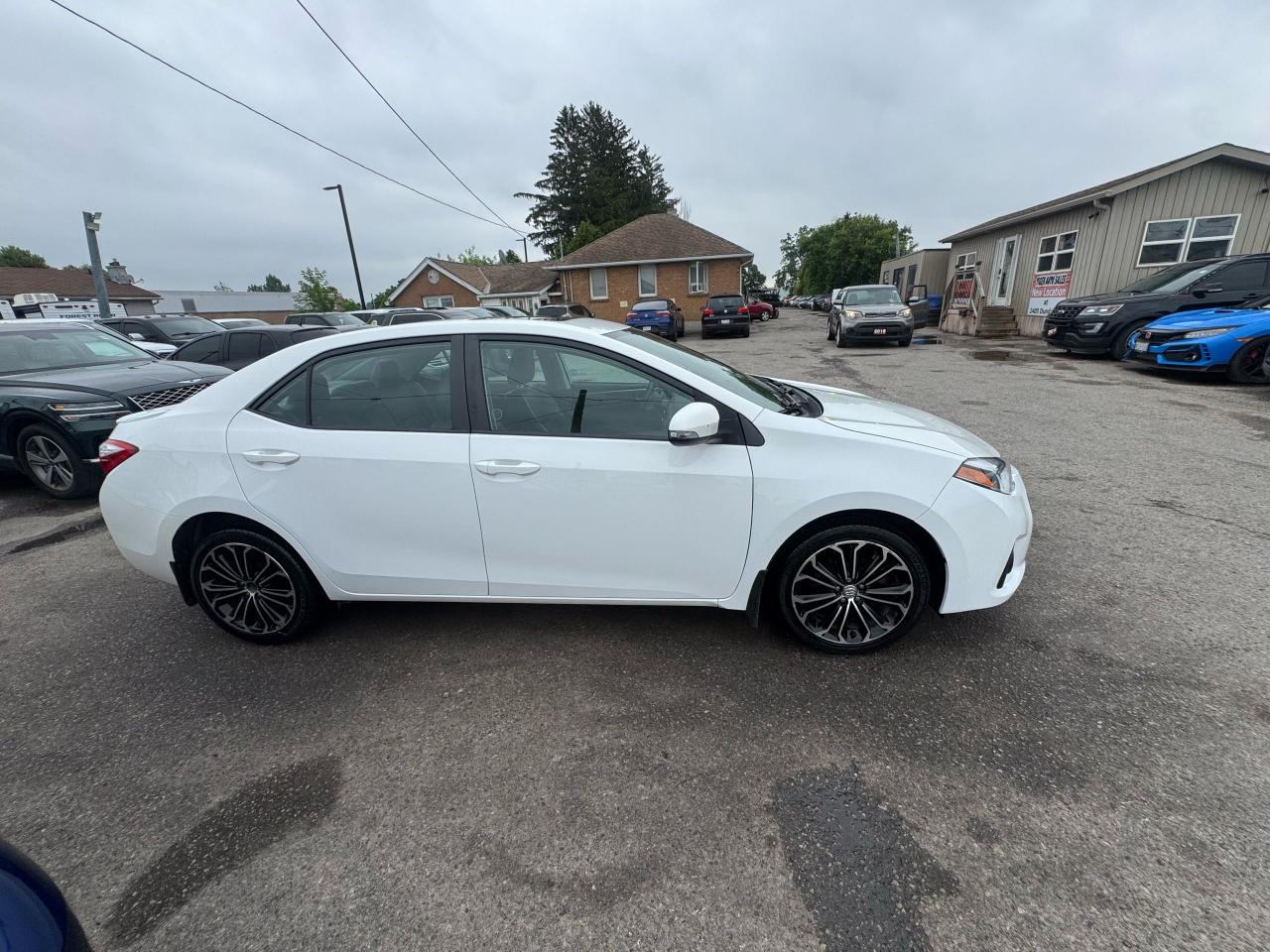 2015 Toyota Corolla S, MANUAL, ONLY 130KMS, LOADED, RELIABLE, CERT - Photo #6