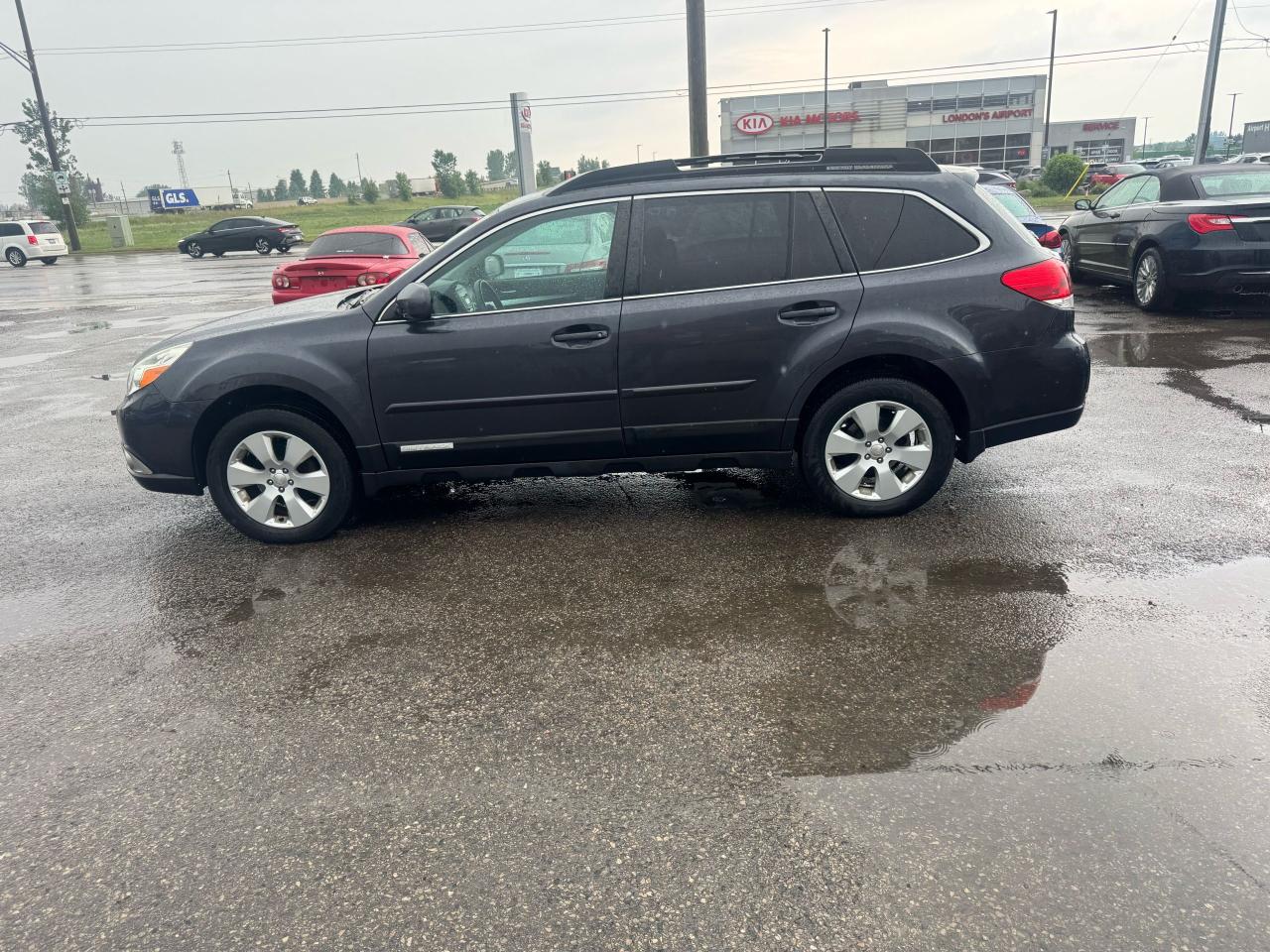2011 Subaru Outback 2.5I PREMIUM AWP, AUTO, ONLY 73KMS, CERTIFIED - Photo #2