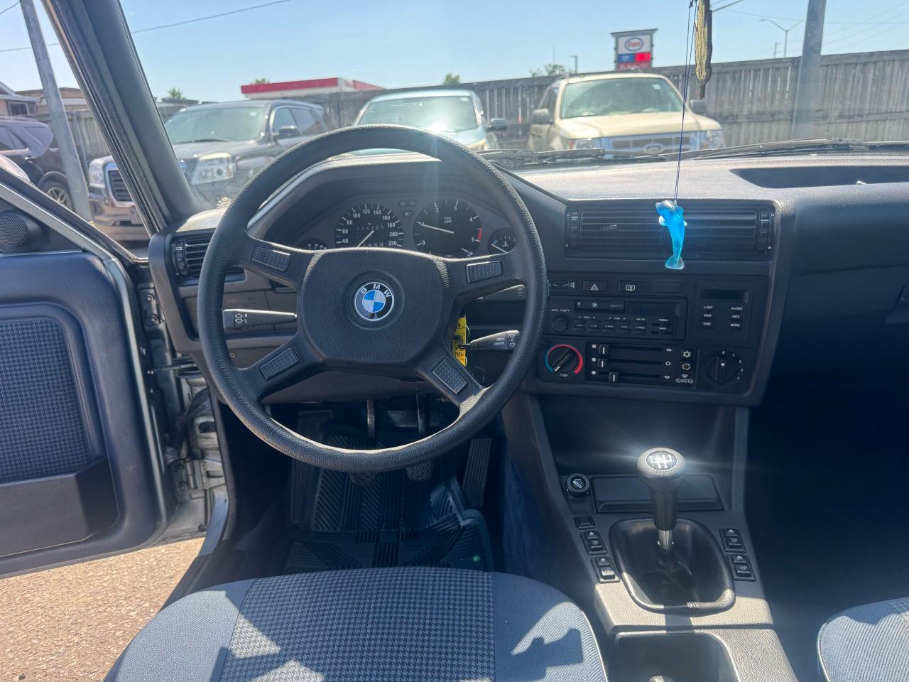 1985 BMW 325 325, E30, SEDAL, MANUAL, ONLY 65,000 KMS, LOW KMS - Photo #11