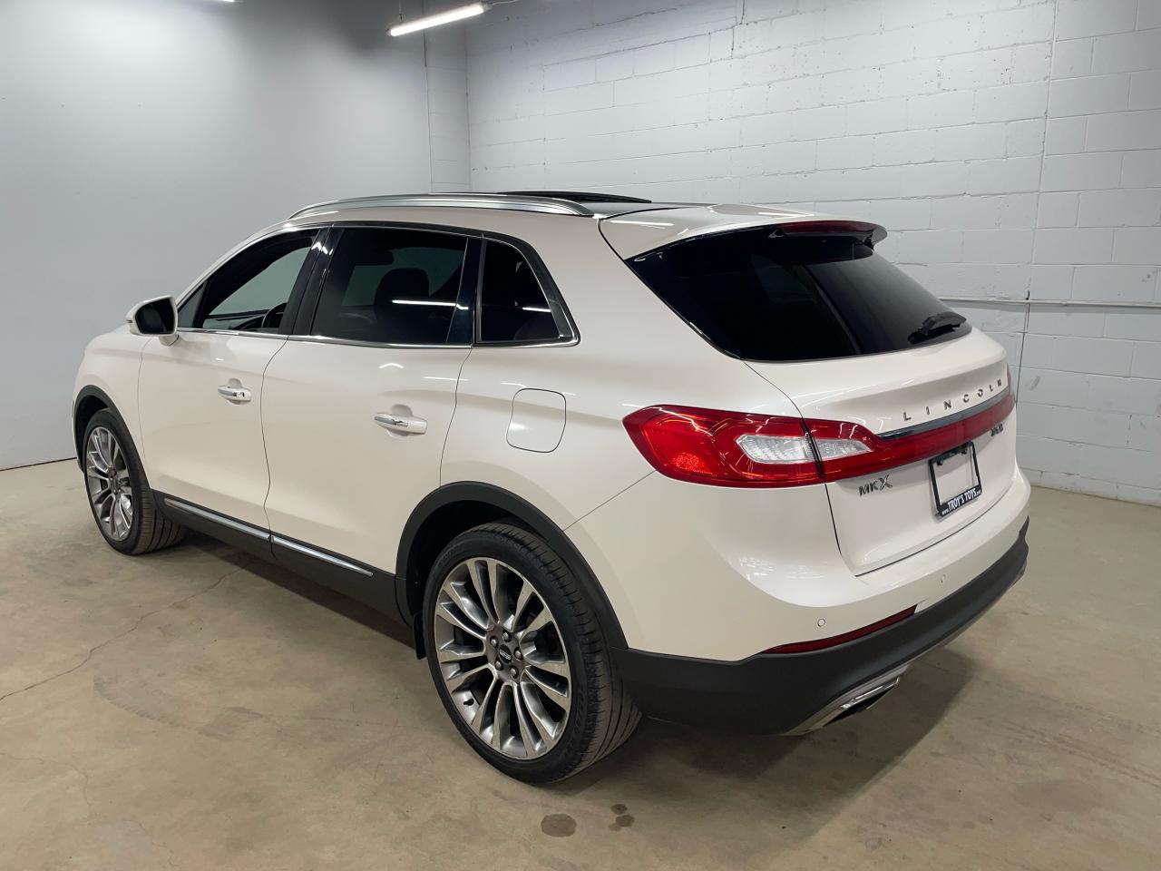 2016 Lincoln MKX AWD 4DR RESERVE Photo4