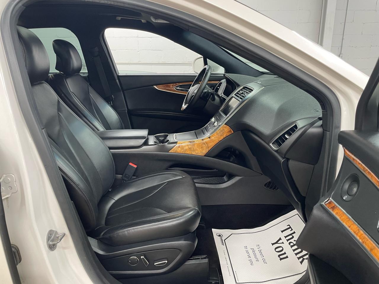 2016 Lincoln MKX AWD 4DR RESERVE Photo11