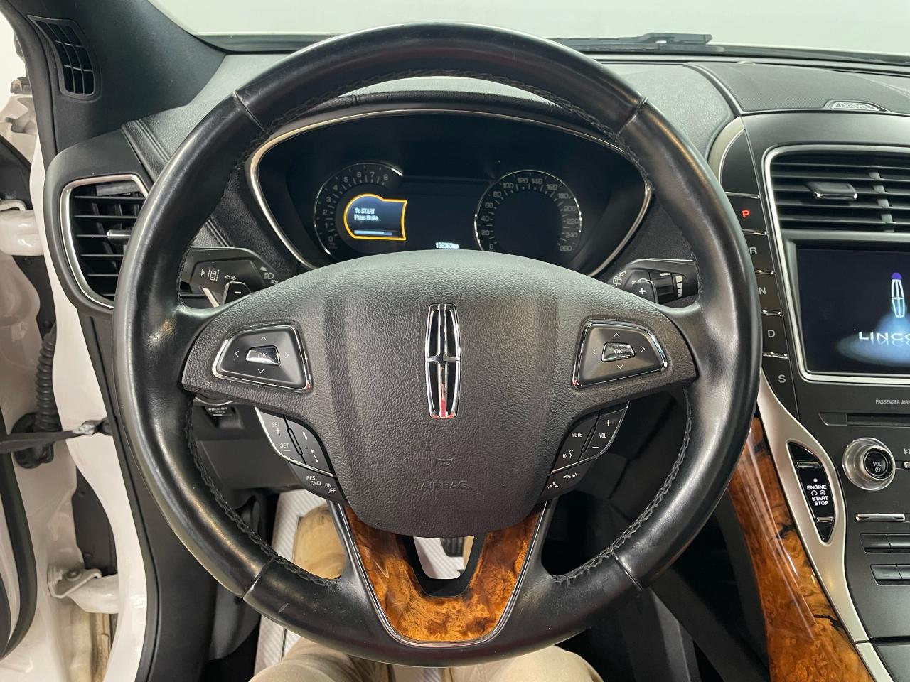 2016 Lincoln MKX AWD 4DR RESERVE Photo14
